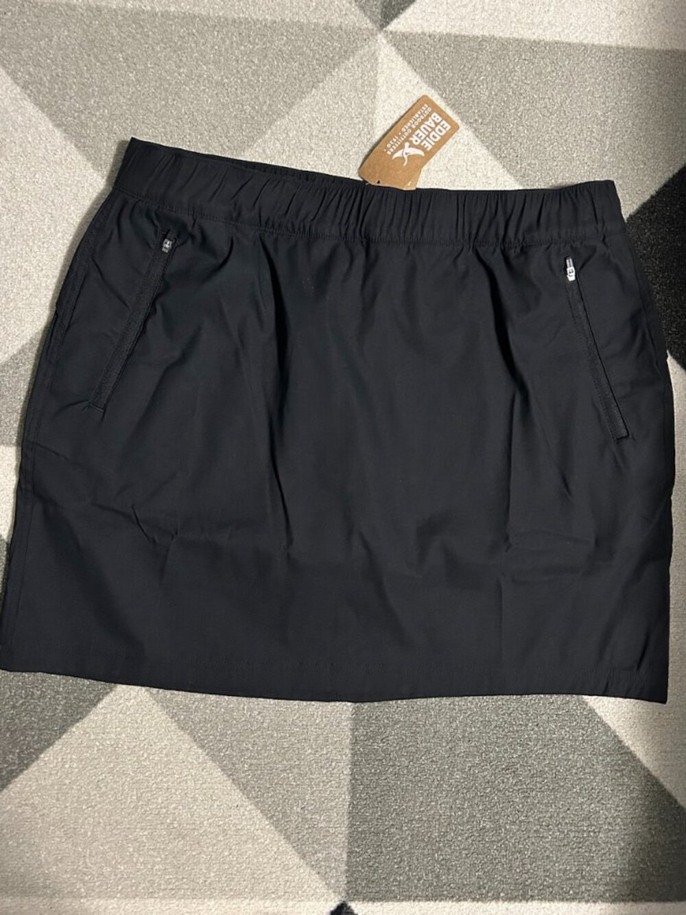 NWT Eddie Bauer WR Rainier Black Pull-on Skort Women's Size 16